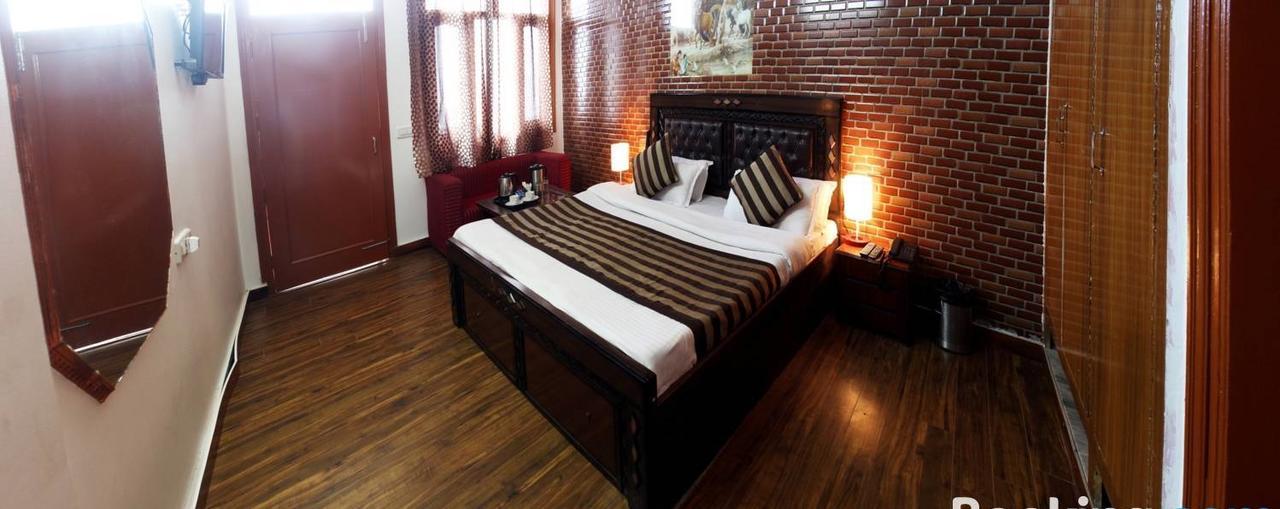 Divyansh Hotel Dharamsala Zewnętrze zdjęcie